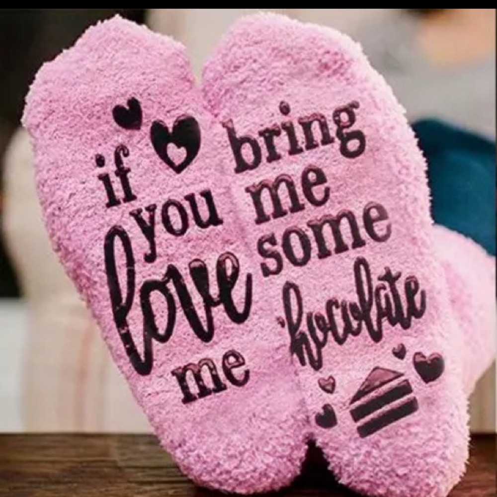 CHOCOLATE FUZZY SOCKS-PINK